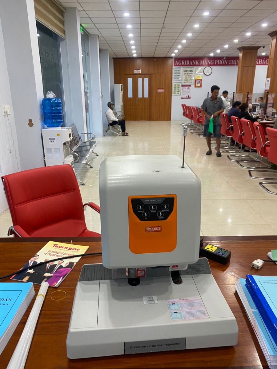 Máy khoan chứng từ BC700