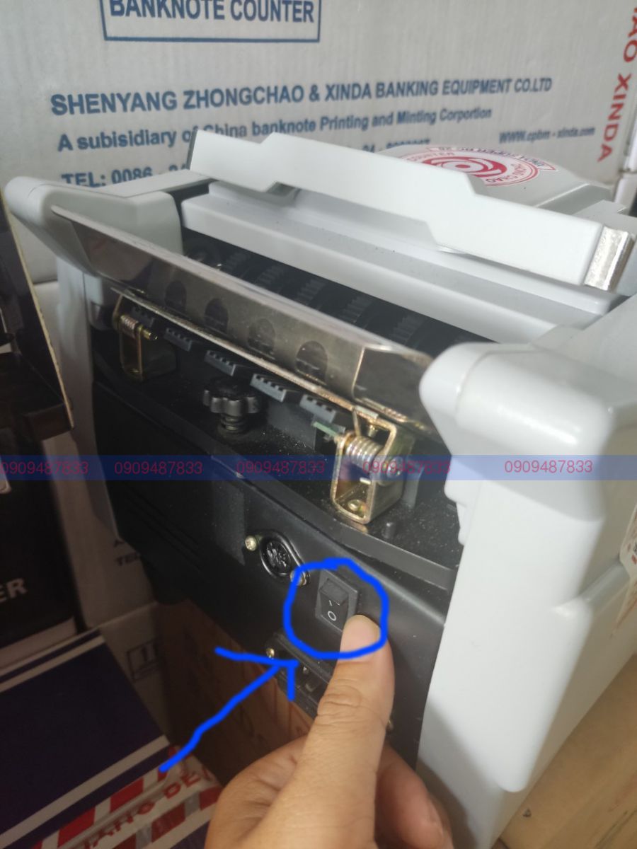 cách sử dụng máy đếm tiền Xinda